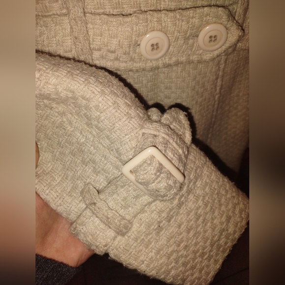 Costa Blanca beige button trench coat - Picture 7 of 9